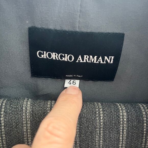 Vintage Giorgio Armani Wool Pinstriped 2pc Suit Grey White Size Italy 46 USA 10 - Picture 3 of 7